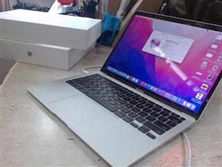 APPLE MACBOOK AIR A2337